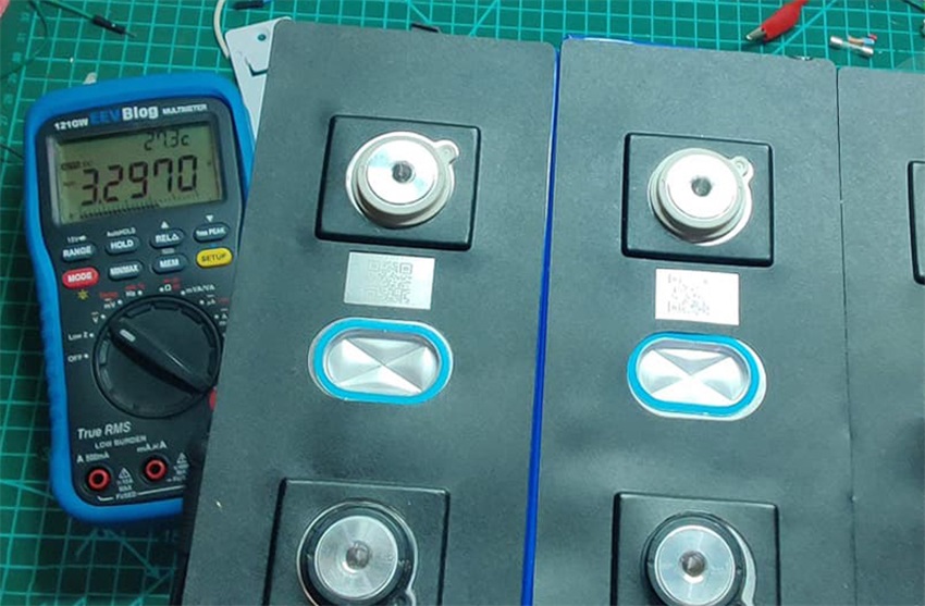 lifepo4 battery maintance