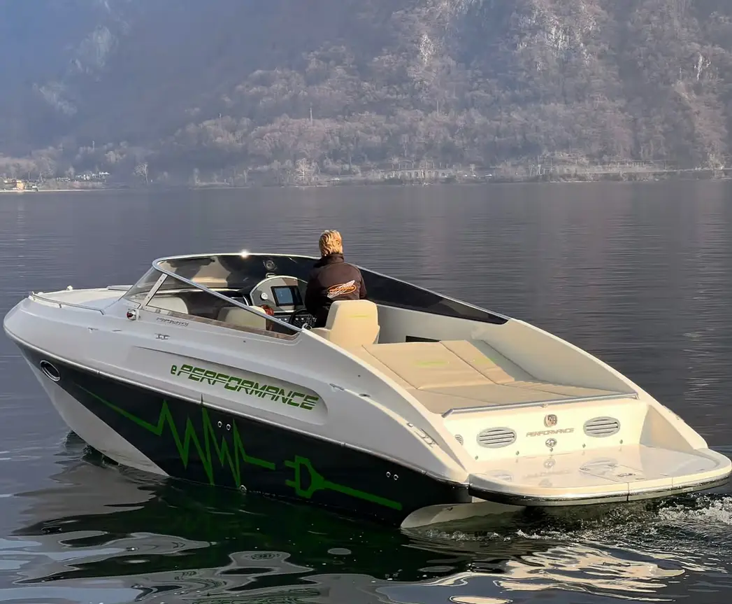 Why LiFePO4 Batteries Are Ideal for Marine Boats